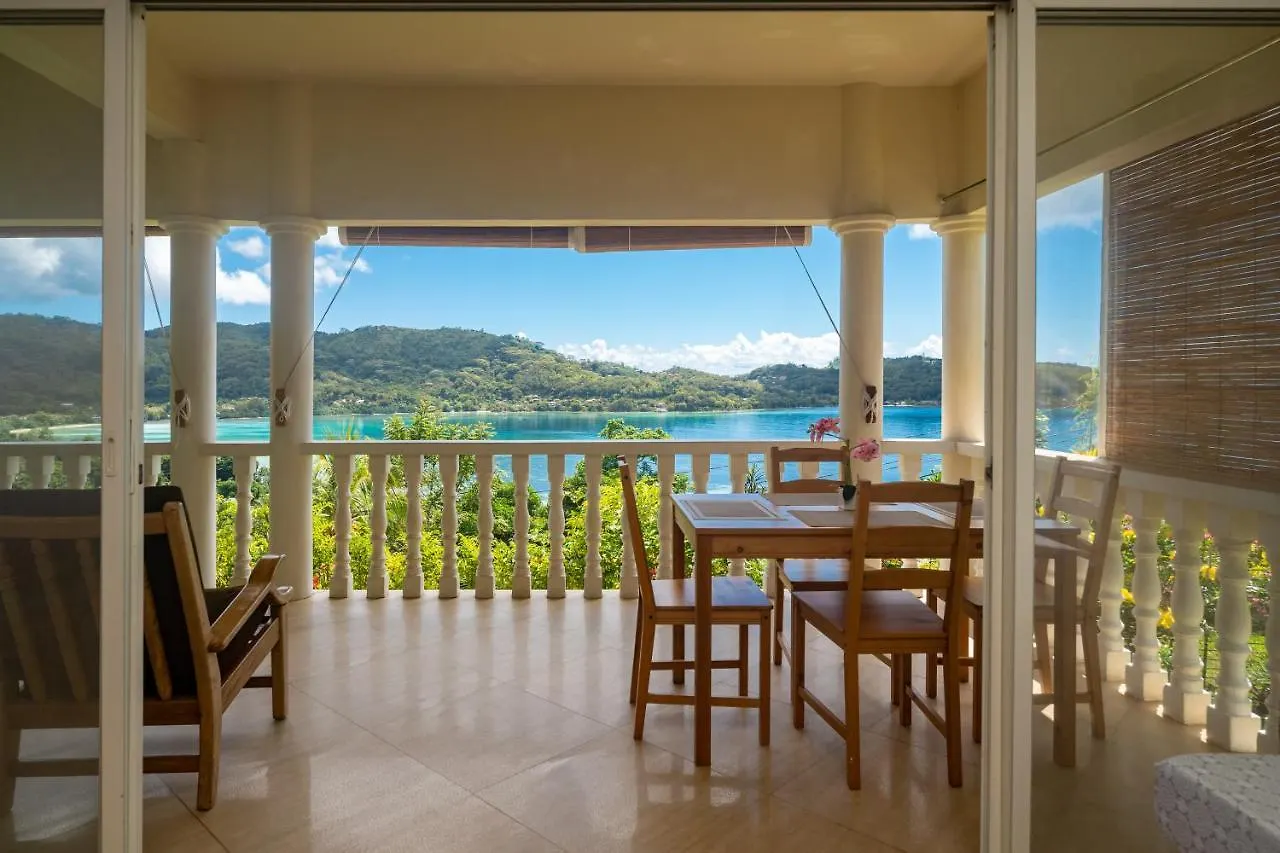 Top View Retreat Selfcatering Anse a La Mouche Apartment